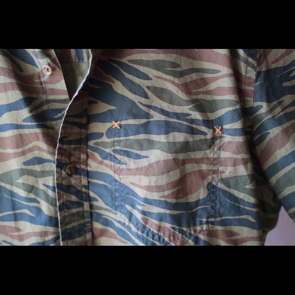 Camp button down - Picture 3 of 5